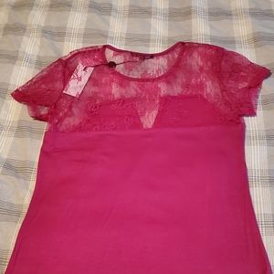Nwt pink Foxy lace detailed T-shirt